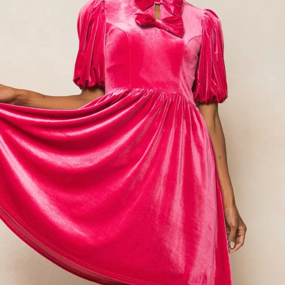 Pink Velvet A-line Mini Dress with Bow Detail